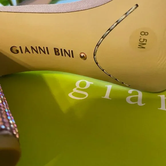 Gianni Bini Ronilynn Bling Jewel Embellished Dress Sandals-Lavender-SZ 8.5M - Picture 9 of 9